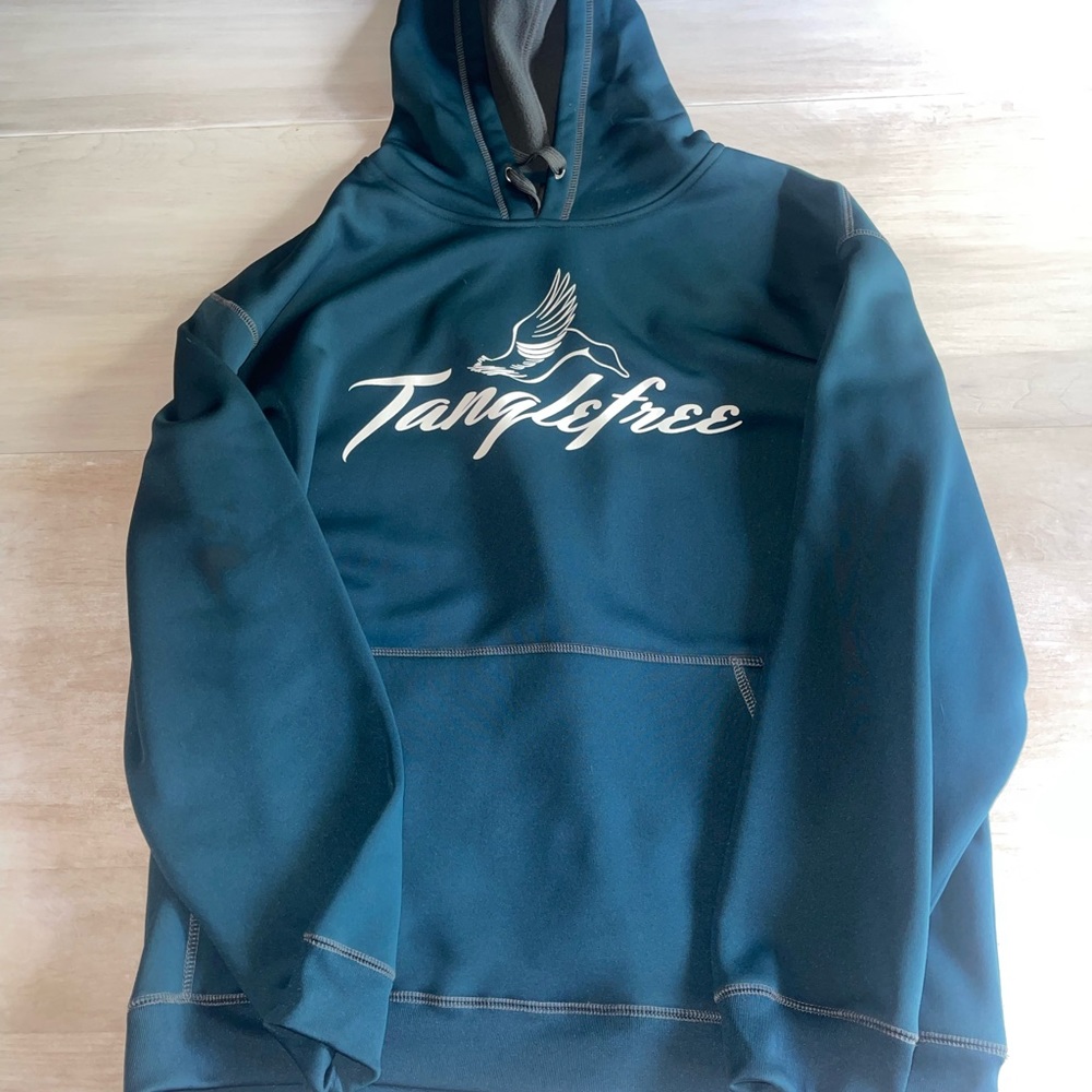 Tanglefree outdoors pull over sweater